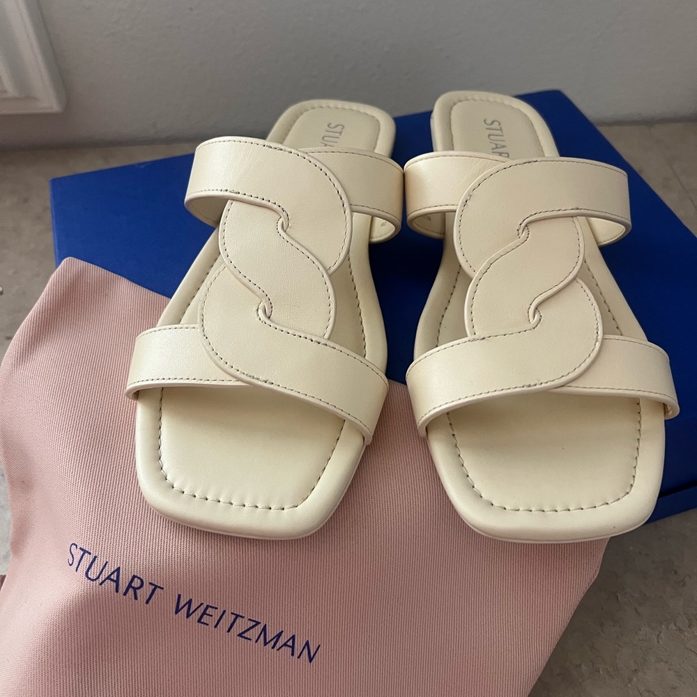New Stuart Weitzman Alabaster Cream Leather Sandals - Picture 2 of 8